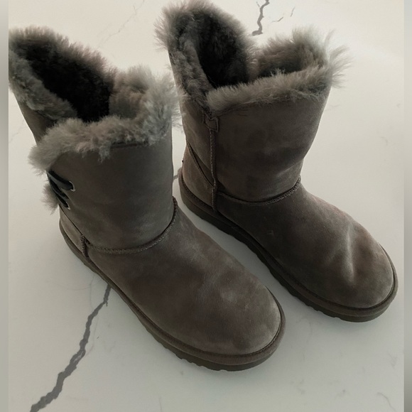 UGG Shoes - Gently Worn Ugg Gray Lined Suede Boots, 7